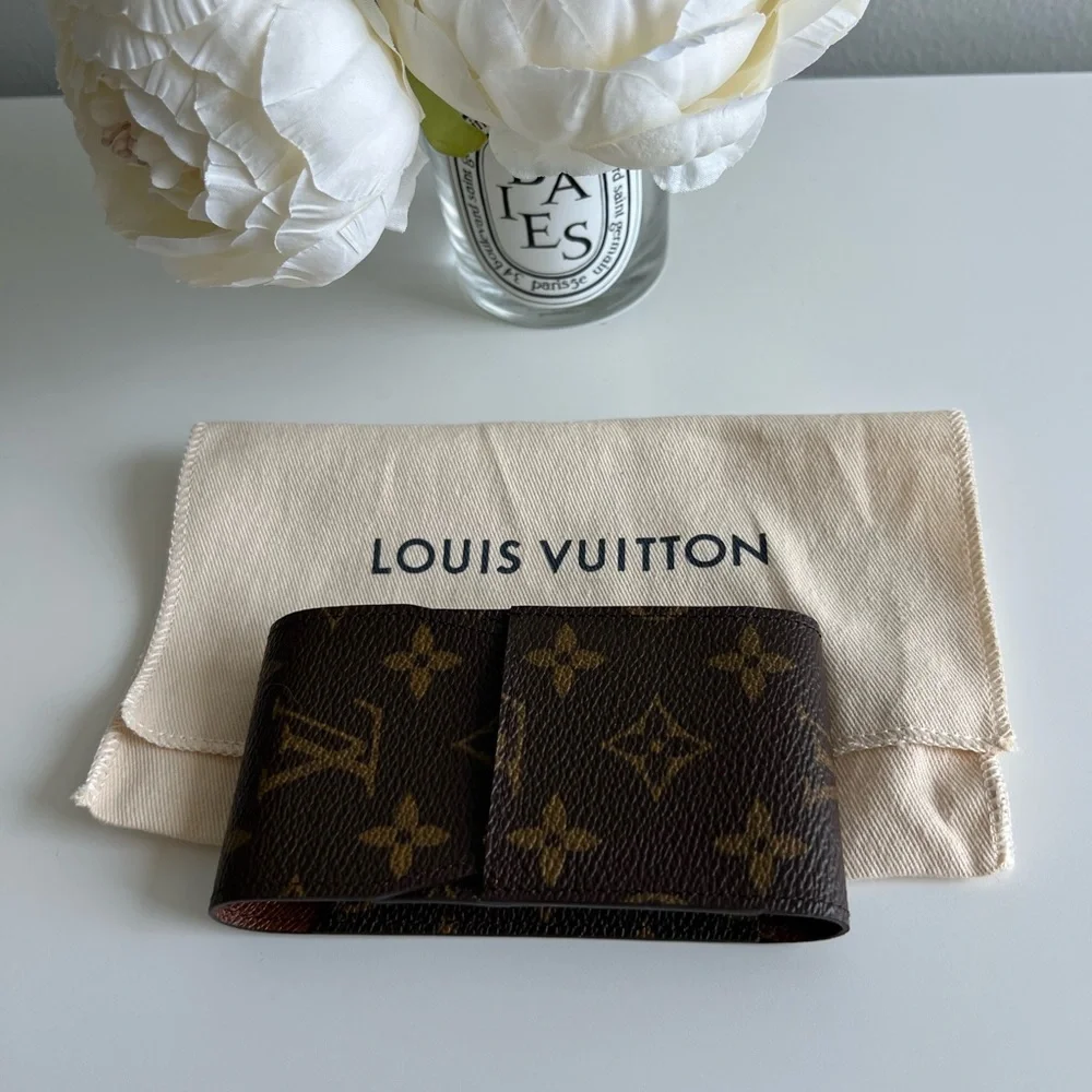 New Louis Vuitton Monogram case 🤎 - Picture 2 of 7
